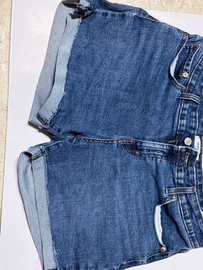 Classic Dark Blue Denim Roll-Cuff Jean Shorts